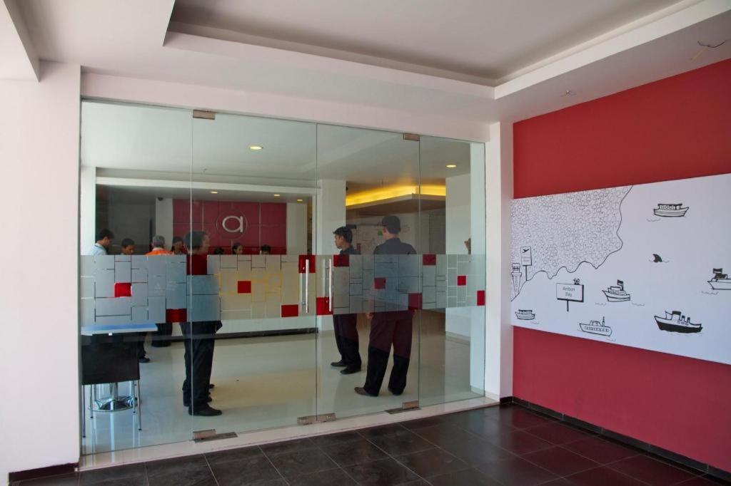 Amaris Hotel Амбон Экстерьер фото