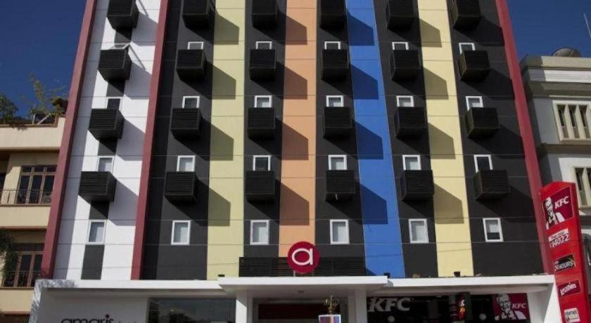 Amaris Hotel Амбон Экстерьер фото