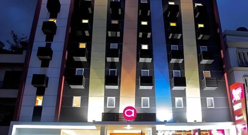Amaris Hotel Амбон Экстерьер фото