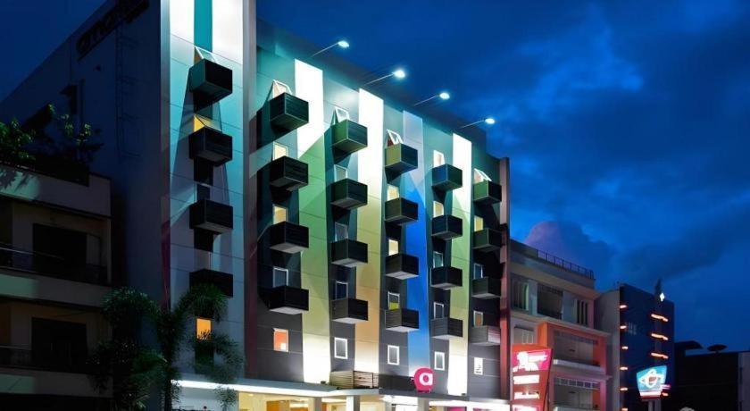 Amaris Hotel Амбон Экстерьер фото